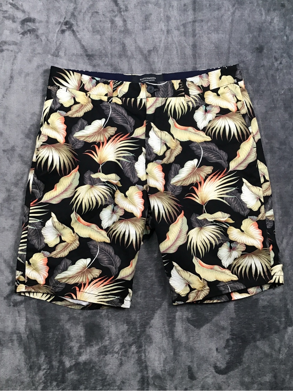 Scotch and Soda men’s shorts 30 waist